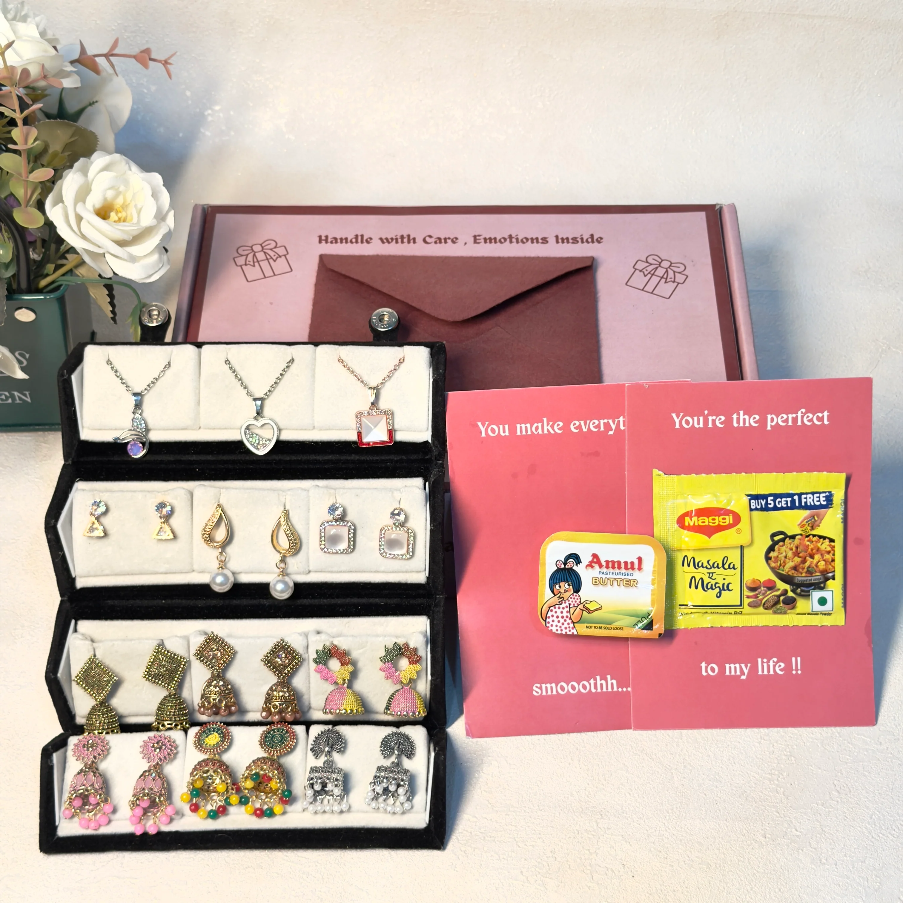 Mom Jewellery Gift Hamper - Image 4