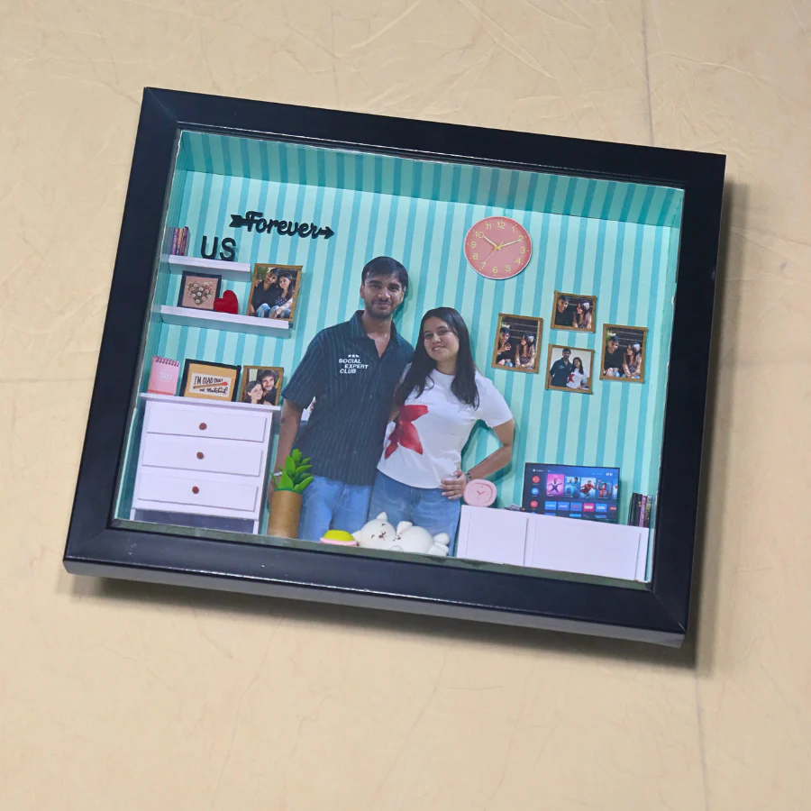 Moments in Miniature – Custom Couple Frame - Image 5