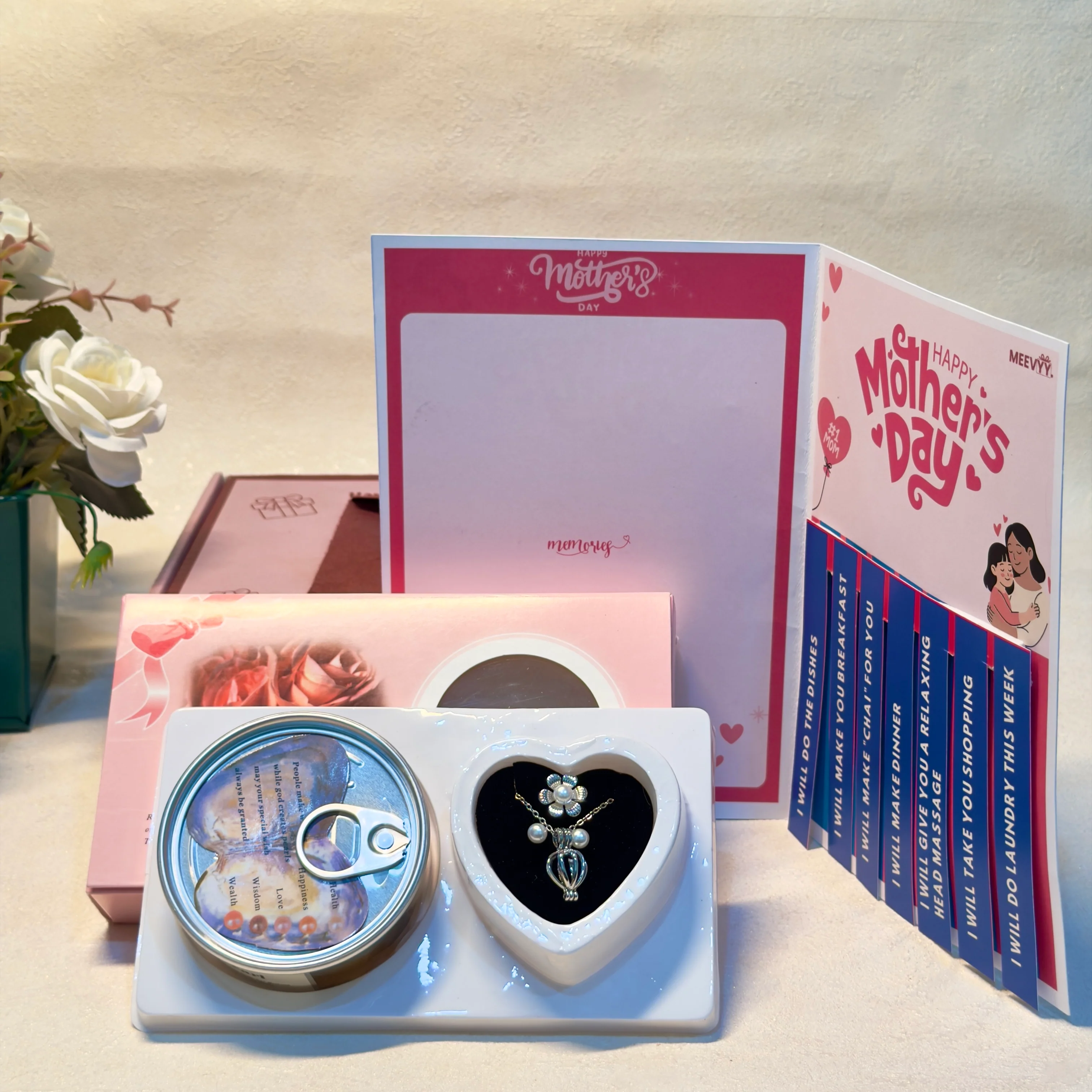 Mother’s Day Pearl Jewellery Gift Box - Image 3